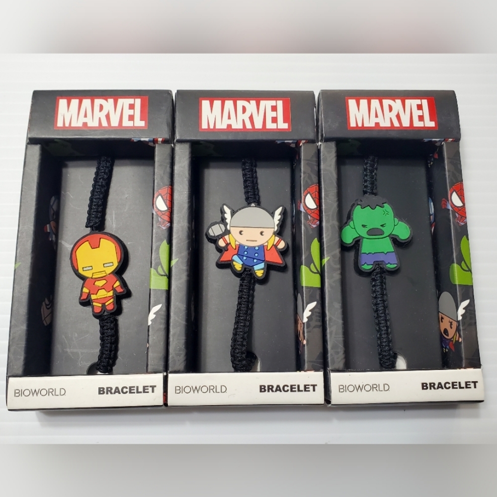 Marvel Avengers Kawaii Adjustable Cord Bracelets with Rubber Charms SET NIB